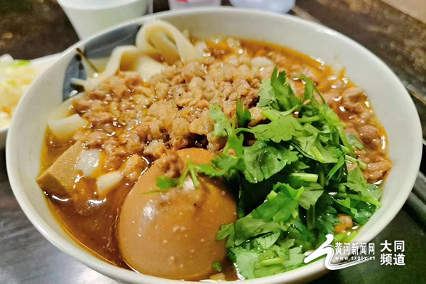 2024郑州火锅食材展：新疆土火锅新疆地区一种独具特色的传统美食(图1)