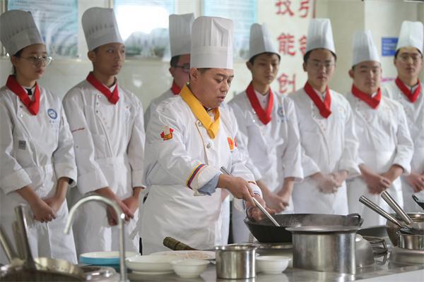 烹饪工艺与营养专业招生简章(图3)