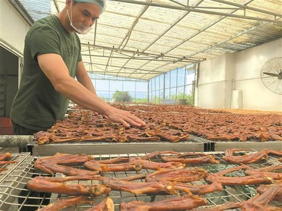 珠海斗门横山鸭扎包：省级非遗风味技艺独特 百年佳肴承载“家”的味道(图1)