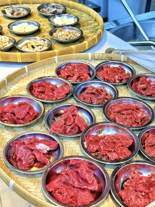 近2亿人次热捧！生烫下一个餐饮“顶流”品类？(图2)