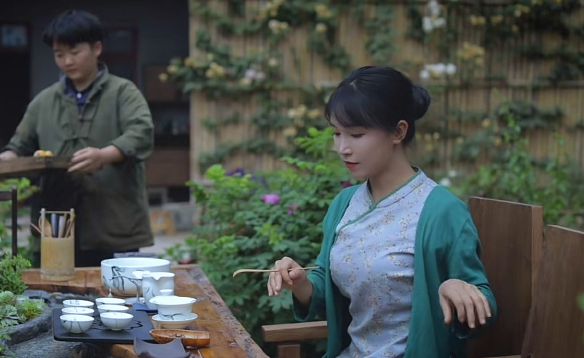 李子柒更新视频宣布回归将发小作文揭露真相停更三年从未放弃(图7)