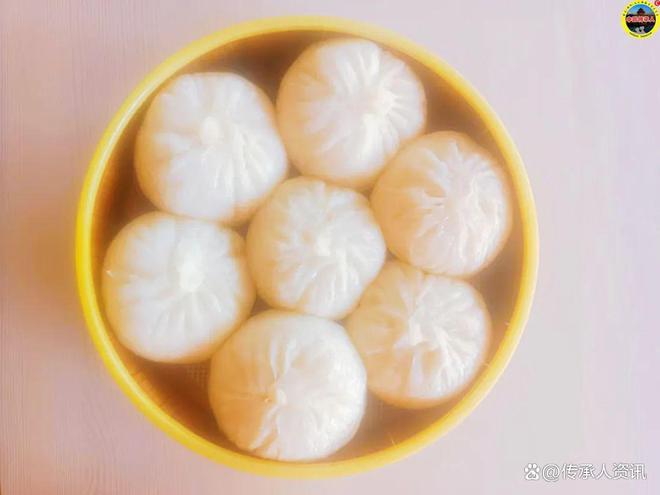 中国传承人李新同丨让松茸包子香飘万里(图2)