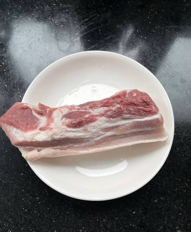 回味无穷的家常美味——梅干菜烧肉：记忆里的味道舌尖上的乡愁(图3)