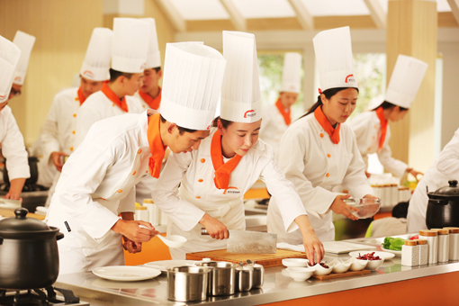 智慧餐饮管理：如何用新技术提升餐厅效率与安全(图1)