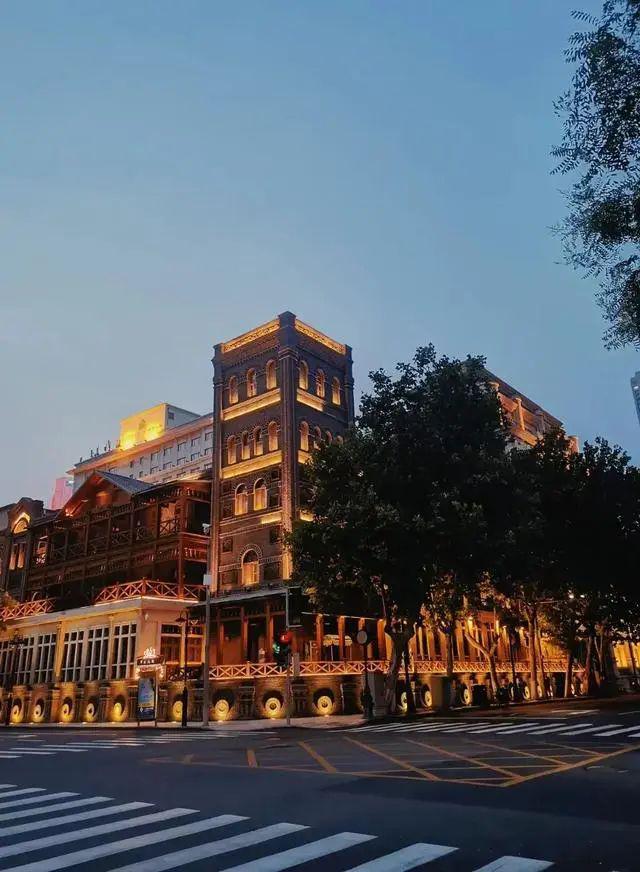 中国历史最悠久的十大饭店老字号的美食传奇(图2)