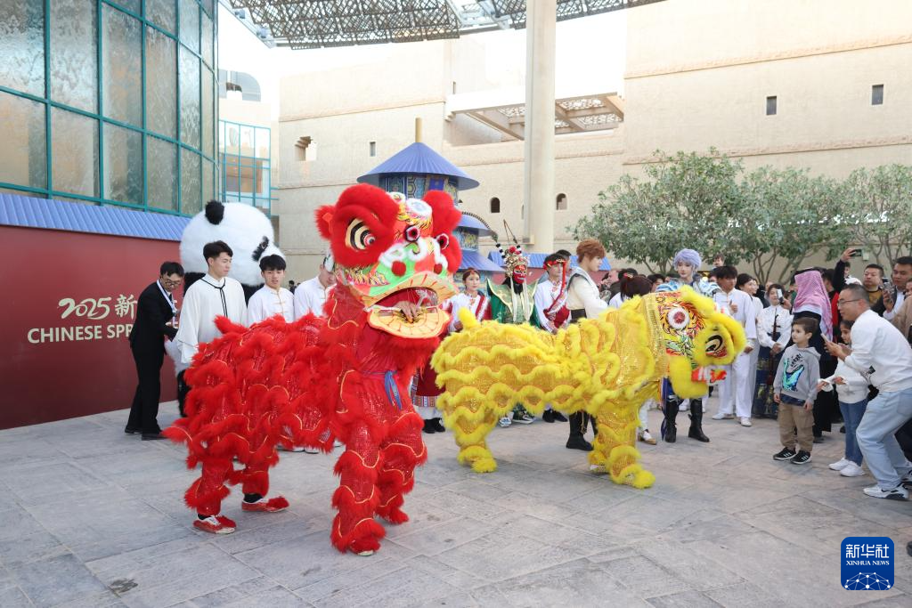 通讯丨沙特举办“新春大集”喜迎“中沙文化年”(图1)