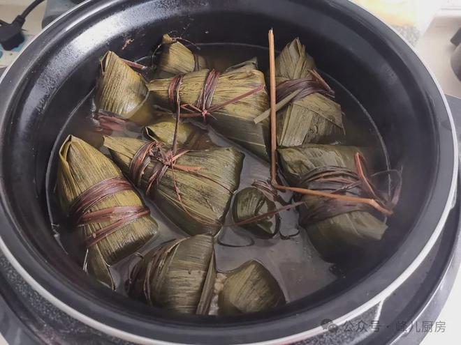 明天腊月二十四记住“吃三样做二事忌一事”老传统需传承(图9)