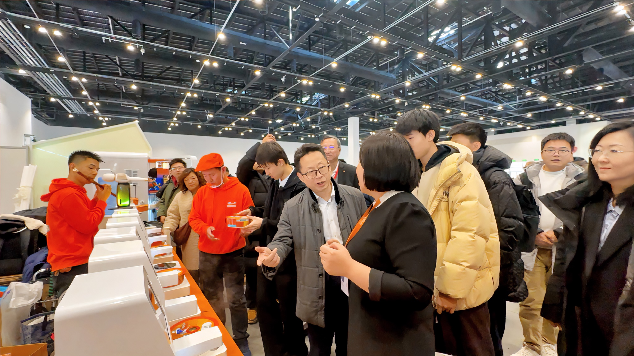 AI美食大放异彩美邻小厨一平米智慧餐厅成为36届雅森展靓丽风景线(图3)