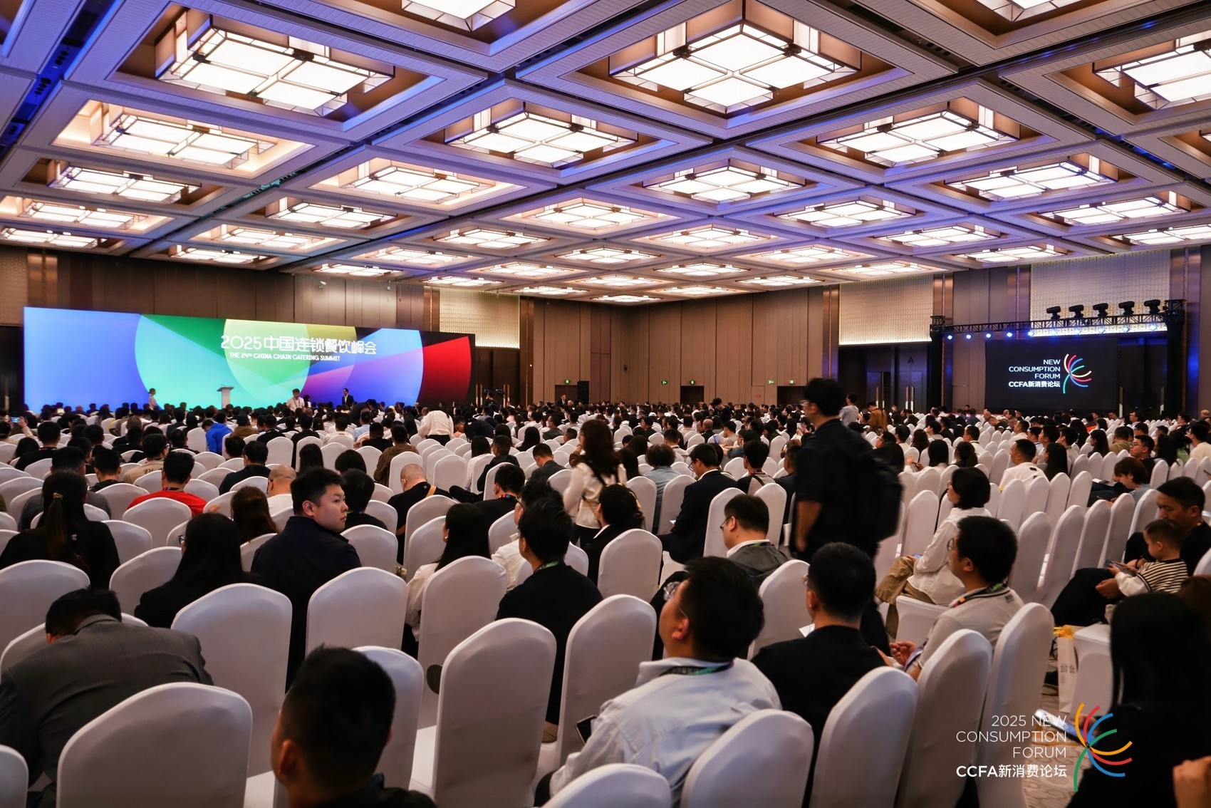 中国餐饮连锁化率已达23%500至1000家规模区间的品牌门店数增速高达936%(图1)