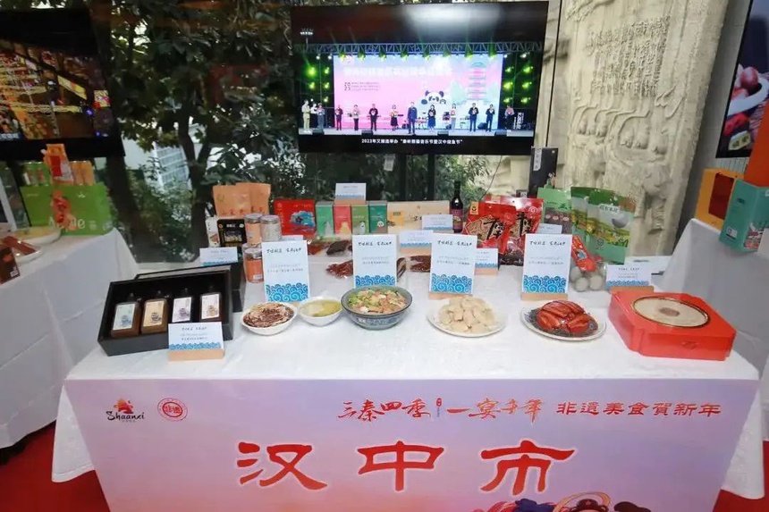 藏文化的名片加加面(图1)