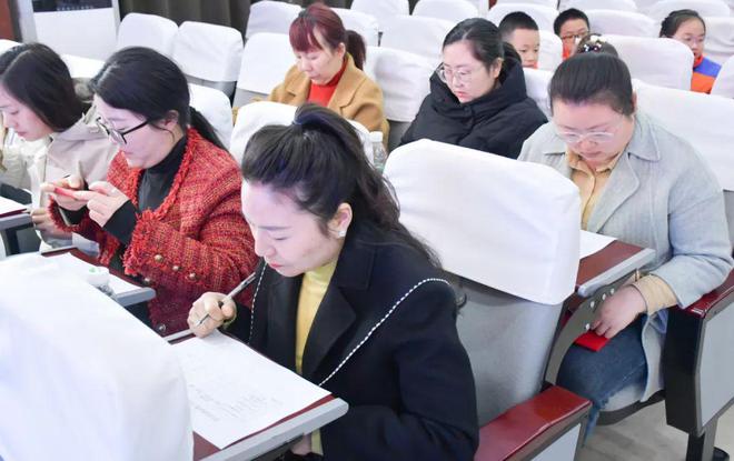 共筑健康饮食防线 开启膳食管理新篇巴州区三小膳食委员会会议顺利召开(图3)