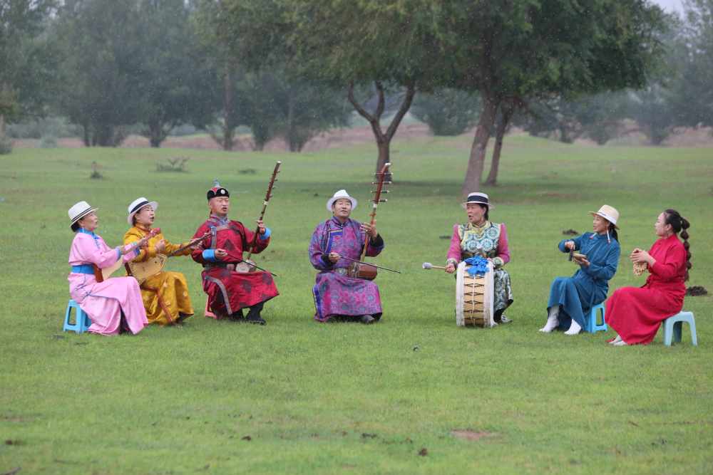 习近平总书记关切事｜特色文化产业焕新姿(图2)