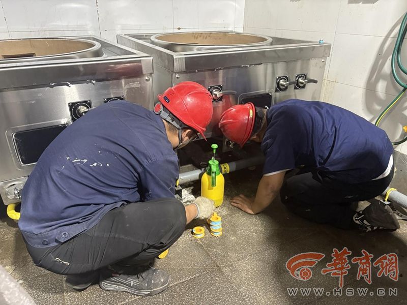 西安北院门风情街餐饮老店通气了！秦华集团瓶改管守护古城烟火气(图6)