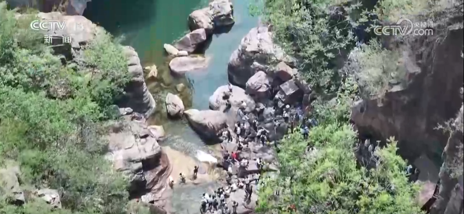 传统景区不断“破圈”“出圈” 文旅+创新”激发经济澎湃活力(图1)