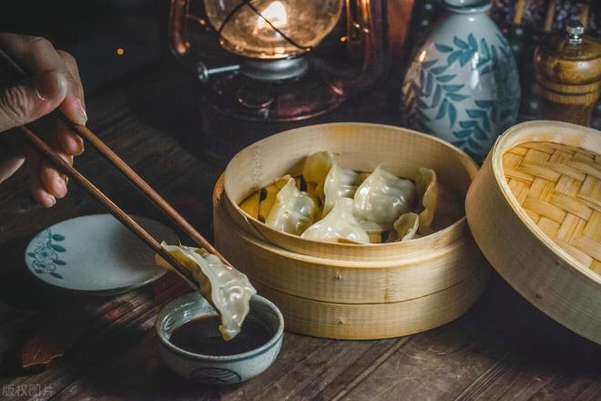 第一批来华免签的外国人吃过中国大餐回国已经吃不下白人饭了(图6)
