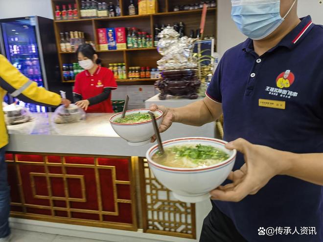 中国传承人王宏波：34年传承百年美味开新篇(图5)
