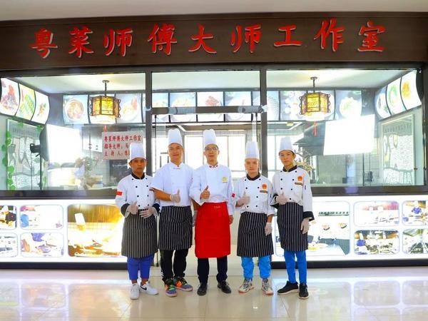 李锦记的边疆行：粤菜师傅跨越千里对话新疆风味(图3)