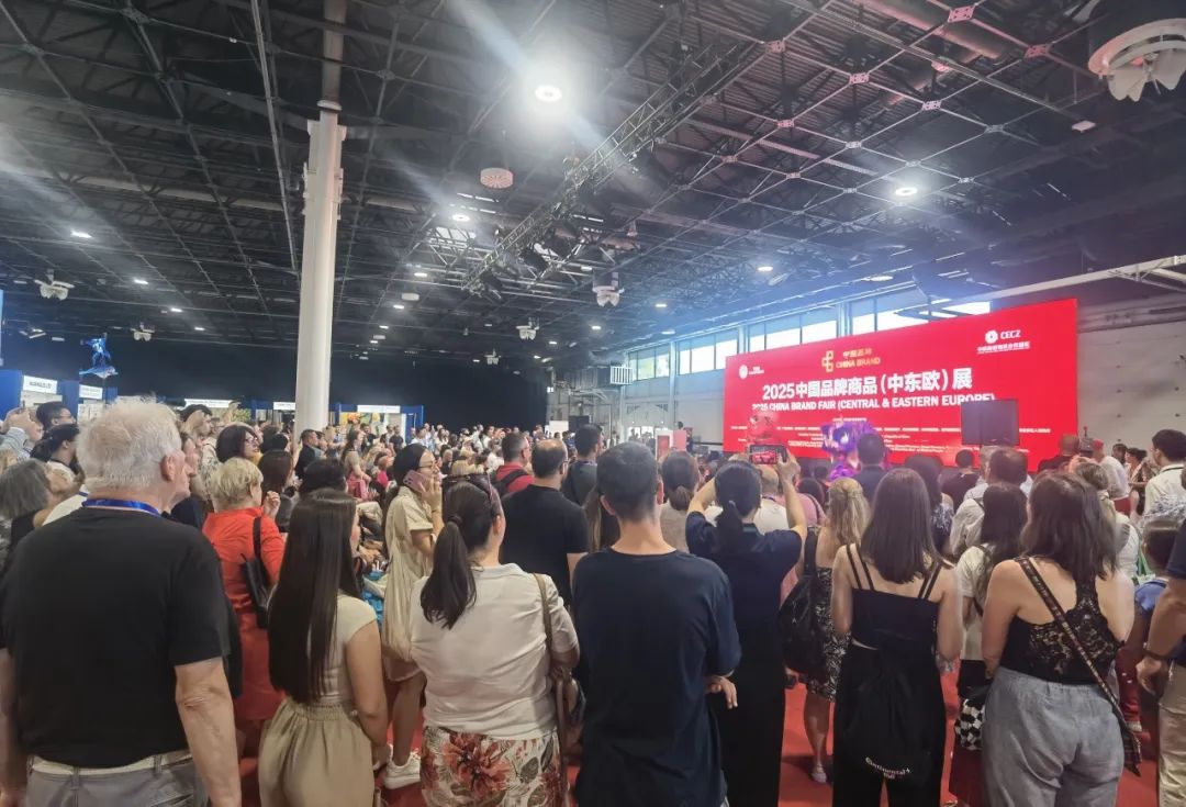 百年老字号赖汤圆扬帆出海：从匈牙利到马来西亚的川味传奇(图1)