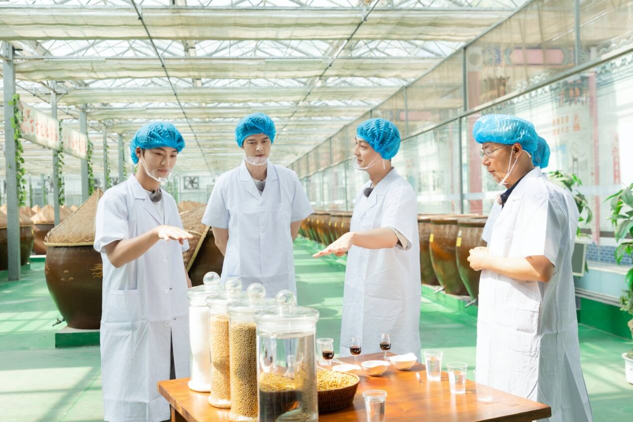 山东卫视《行进中国山海篇》走进淄博：鲁菜寻味之旅一桌村宴见证“有淄有味”新乡村(图4)