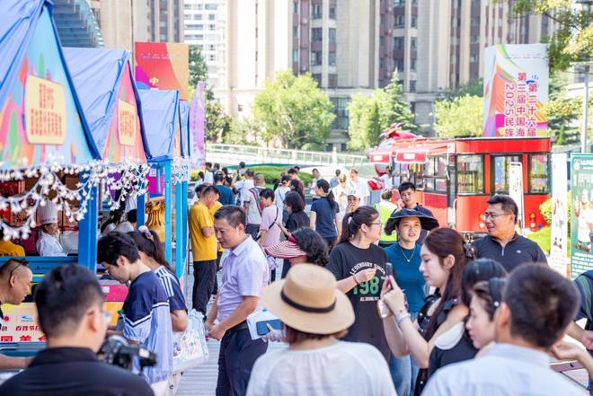 寻“鲜”西海岸三节联动美食之旅启航向海上(图1)