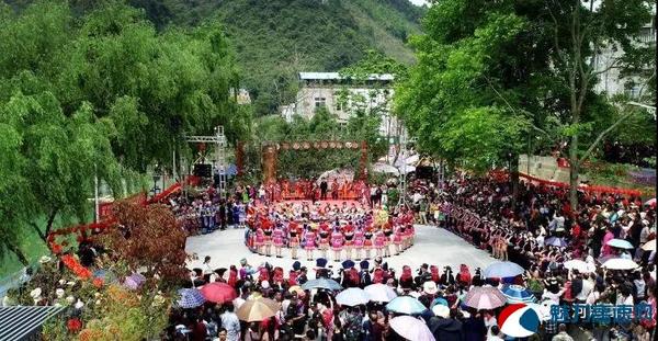 80后卤味店老板王丽霞(图1)